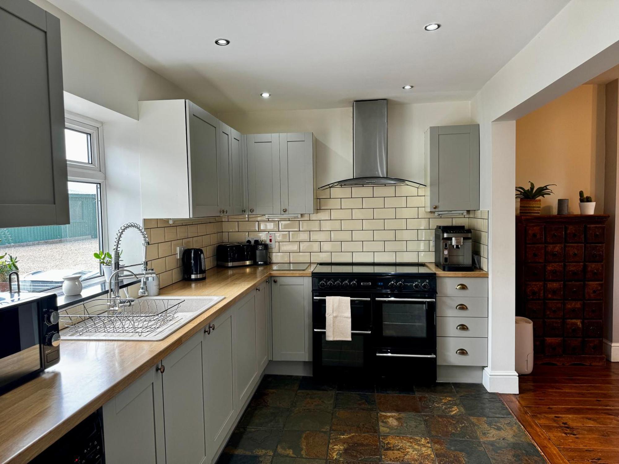 Luxury Isla Cottages, Bourne! Dog-Friendly, Countryside Views, Garden, Parking, 5Mins Pubs - Family Holiday 部屋 写真